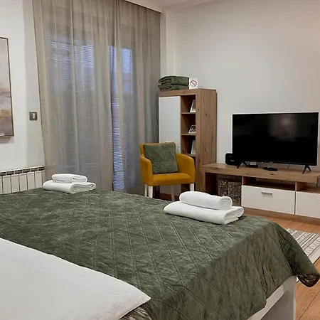 Liberte 2 Vozdovac Daire Belgrad